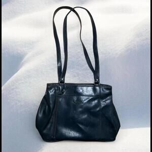 TR Bentley Black Faux Leather Shoulder Bag Satchel Old Money Winter Purse